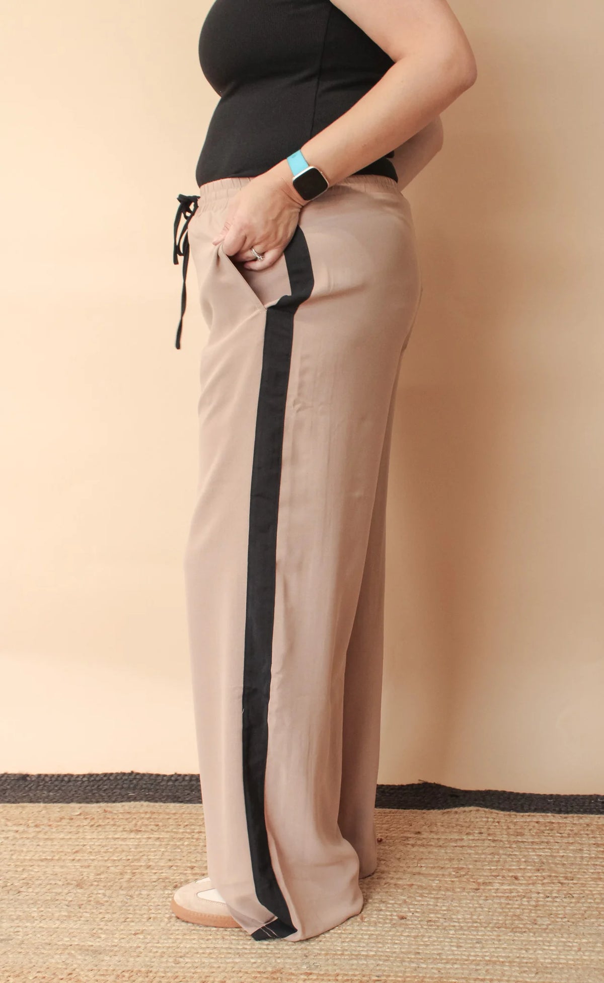 SAVANNA STRIPED WIDE LEG PANTS